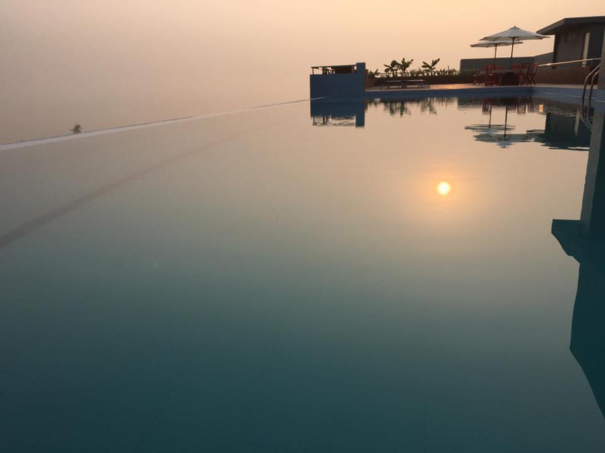 Neeshorgo Hotel & Resort Cox's Bazar Extérieur photo