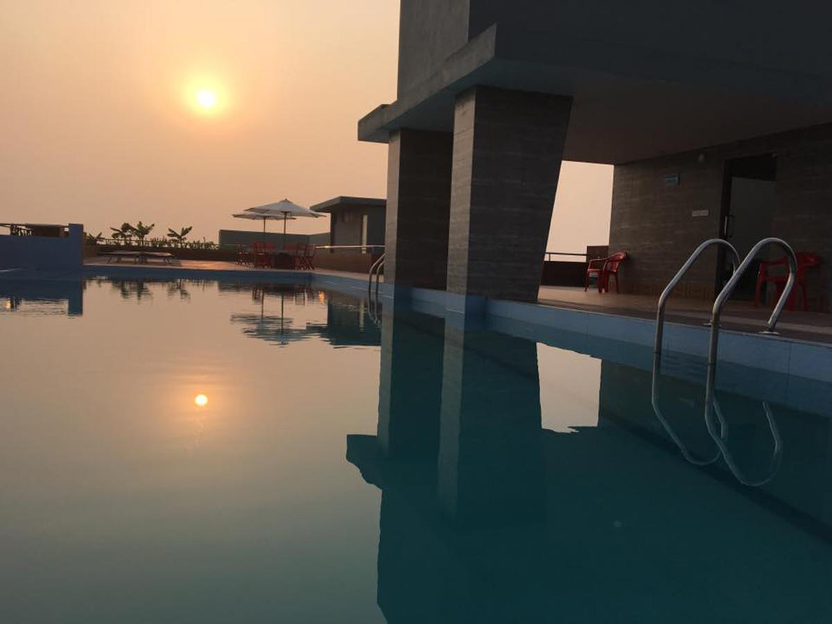 Neeshorgo Hotel & Resort Cox's Bazar Extérieur photo