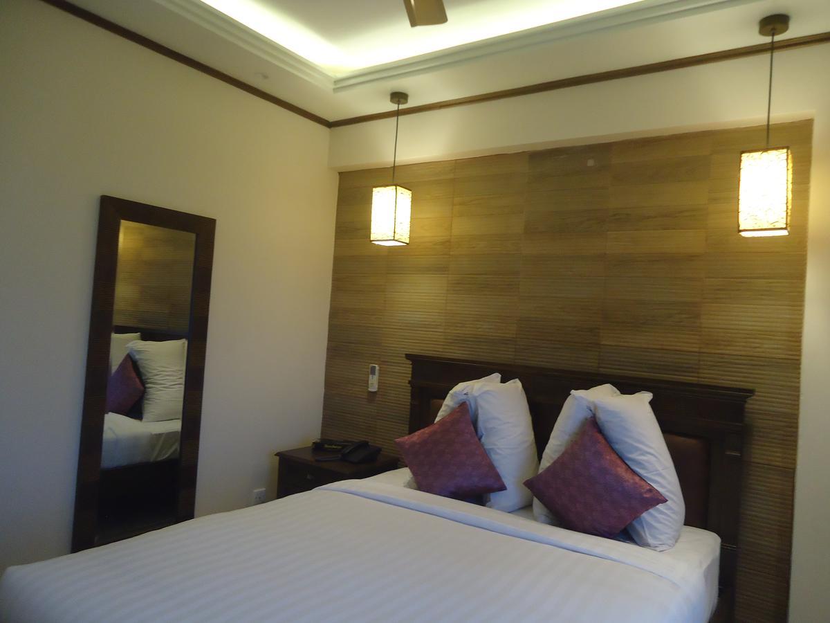 Neeshorgo Hotel & Resort Cox's Bazar Extérieur photo