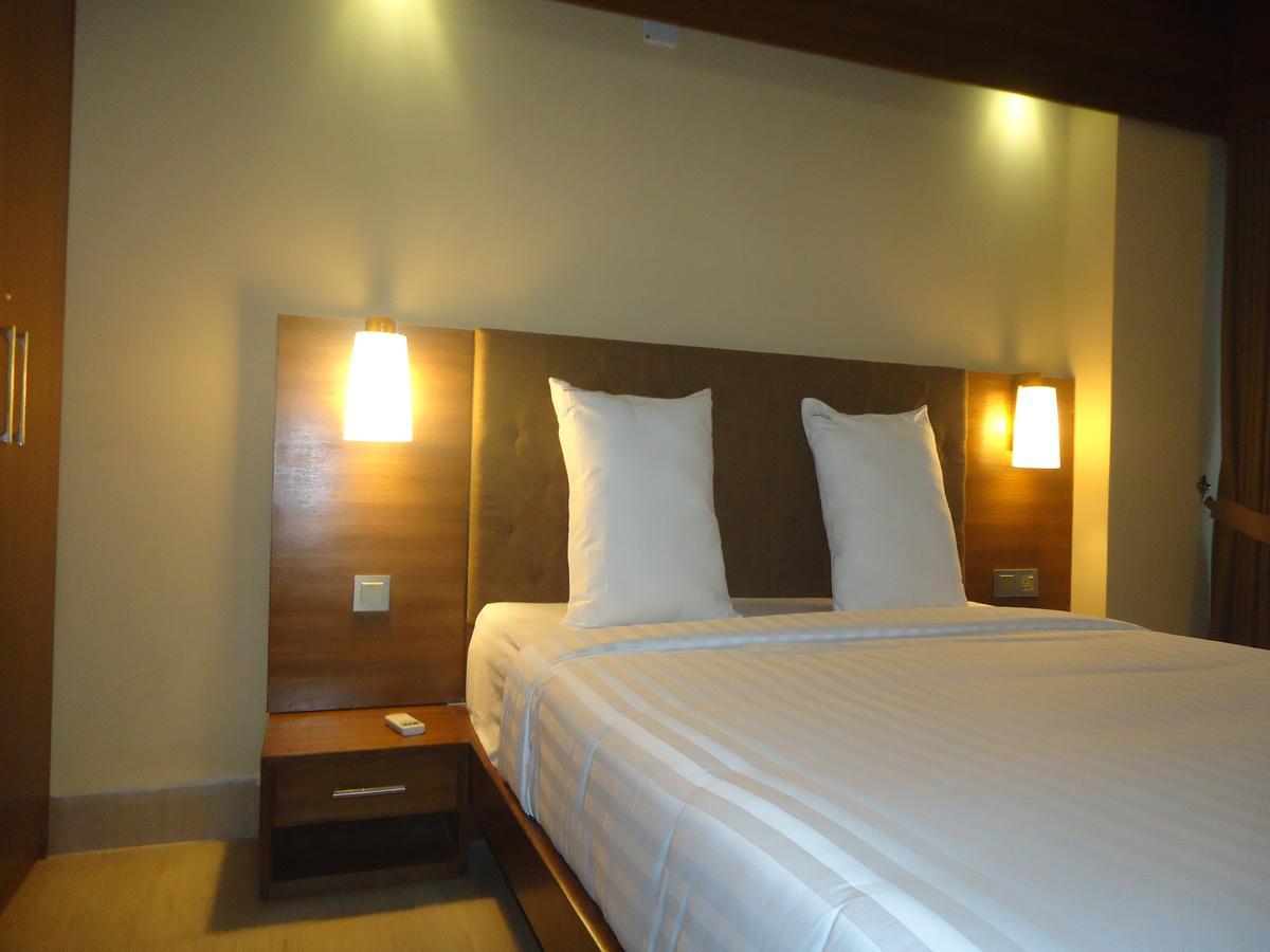 Neeshorgo Hotel & Resort Cox's Bazar Extérieur photo