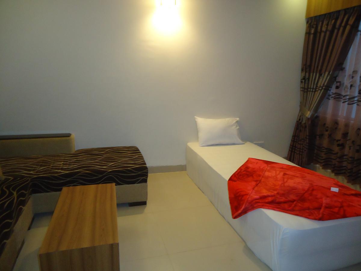 Neeshorgo Hotel & Resort Cox's Bazar Extérieur photo