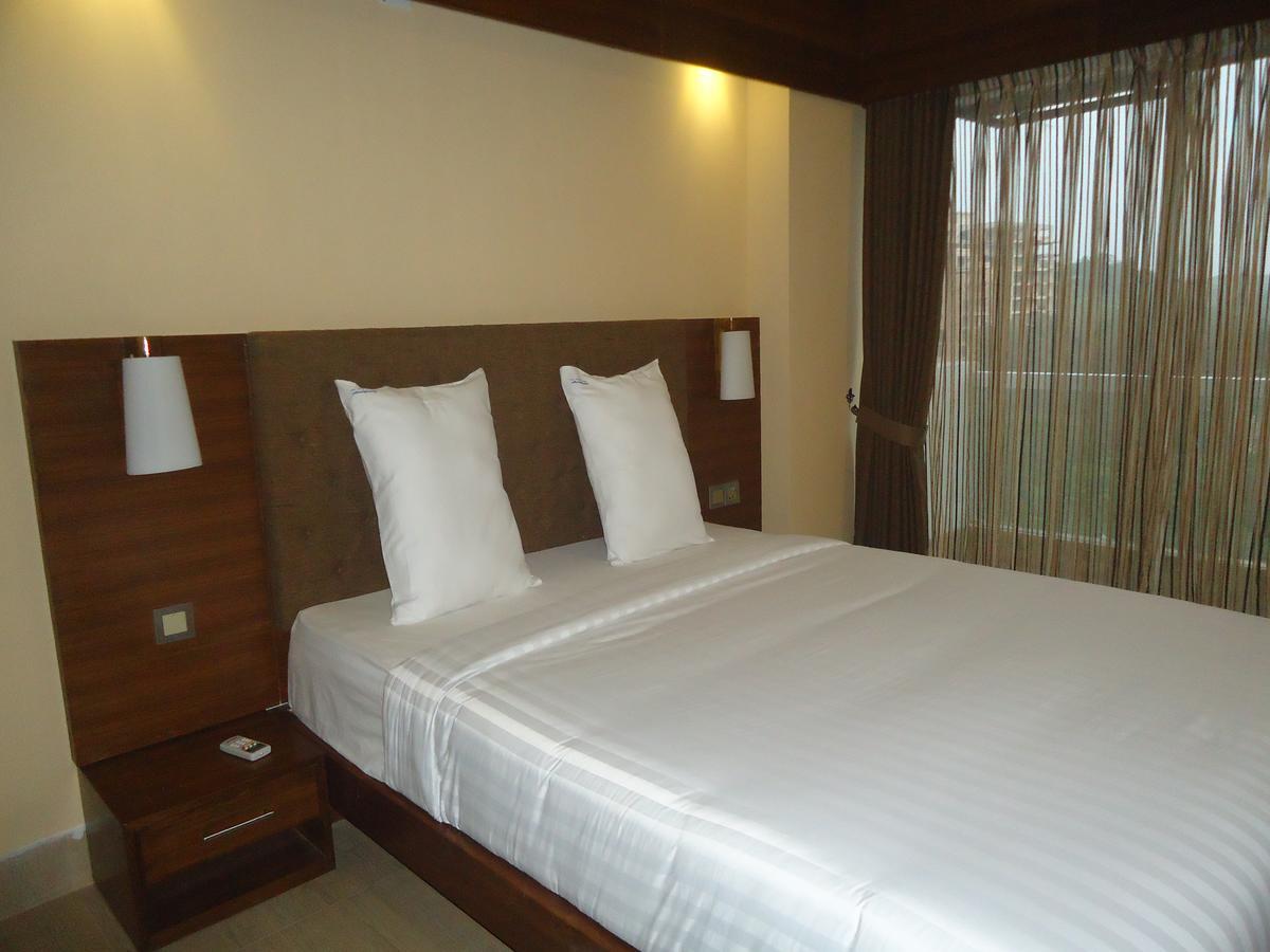 Neeshorgo Hotel & Resort Cox's Bazar Extérieur photo