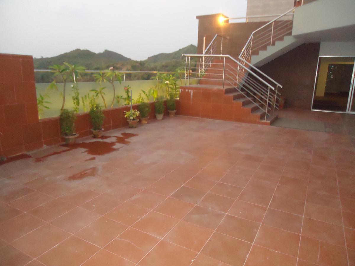 Neeshorgo Hotel & Resort Cox's Bazar Extérieur photo